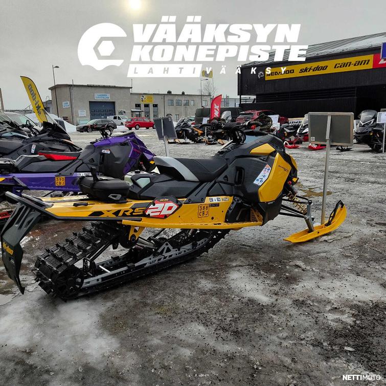 Ski-Doo Backcountry X-RS 850 E-TEC Turbo R with WIS