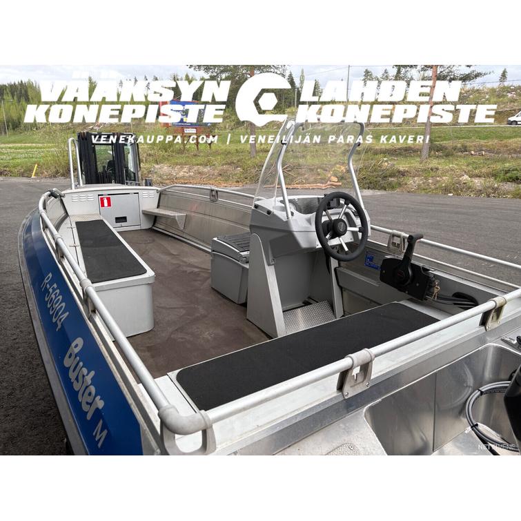 Buster M1 + Mercury F40 ELPT EFI