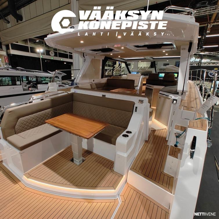 Aquador 400 HT + Mercury Diesel  270 HP V6