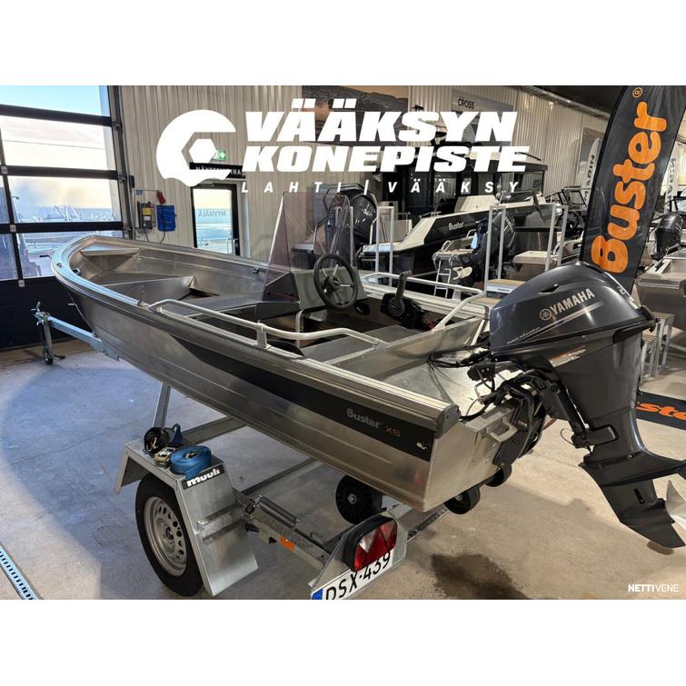 Buster XSR + Yamaha F20