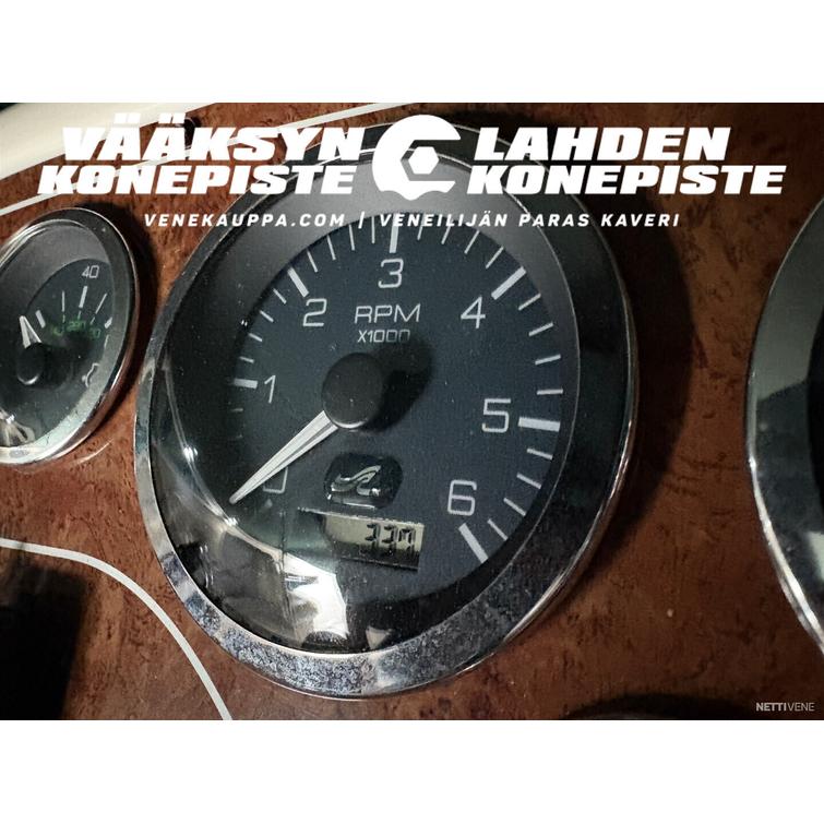 Sea Ray 215 Expres + MerCruiser 5.0 L 240hv