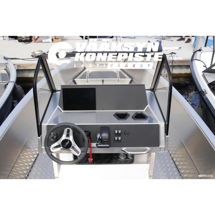Buster XLCC + Yamaha F115 XB