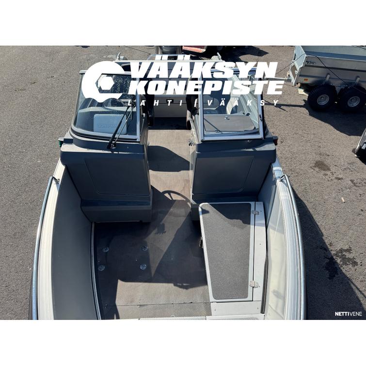 Buster XXL + Yamaha F150 DETX