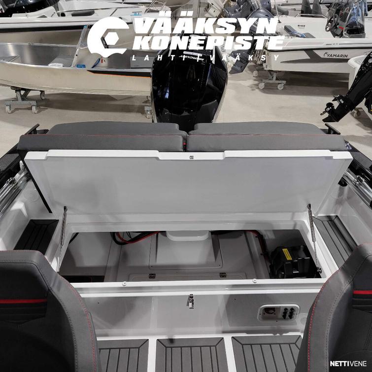 Falcon BR 7 + Mercury F200 V6 DTS