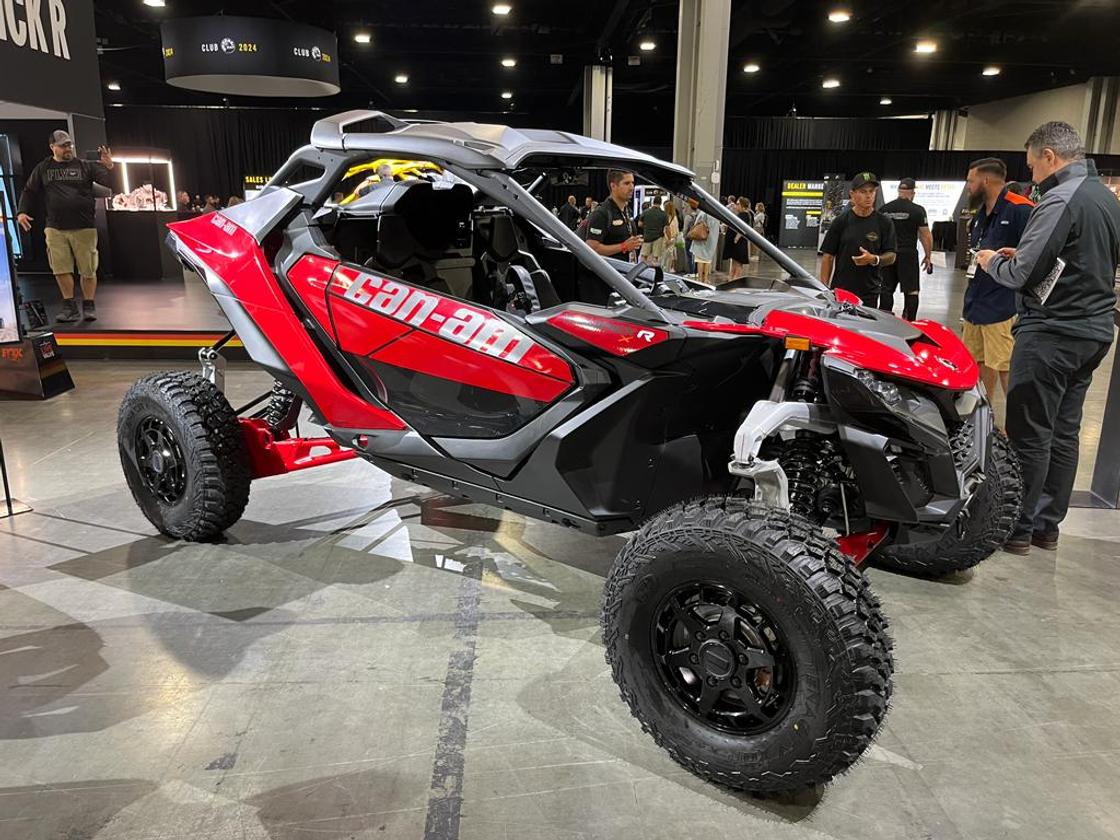 Can-Am Maverick R