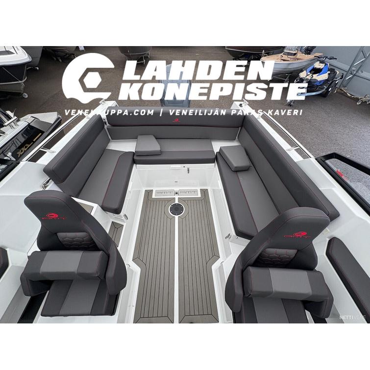 AMT 210 DC VARATTU + Yamaha F150