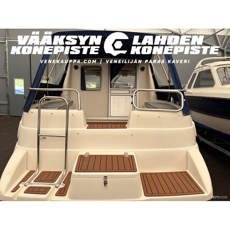 Bella 652 + MerCruiser 3.0