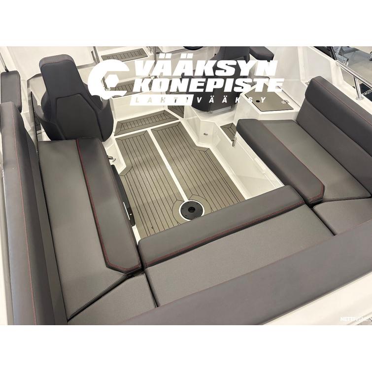 AMT 210 DC + Yamaha F150XB