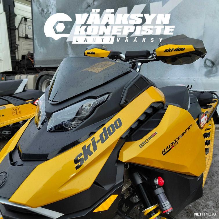Ski-Doo Backcountry X-RS 850 E-TEC Turbo R with WIS