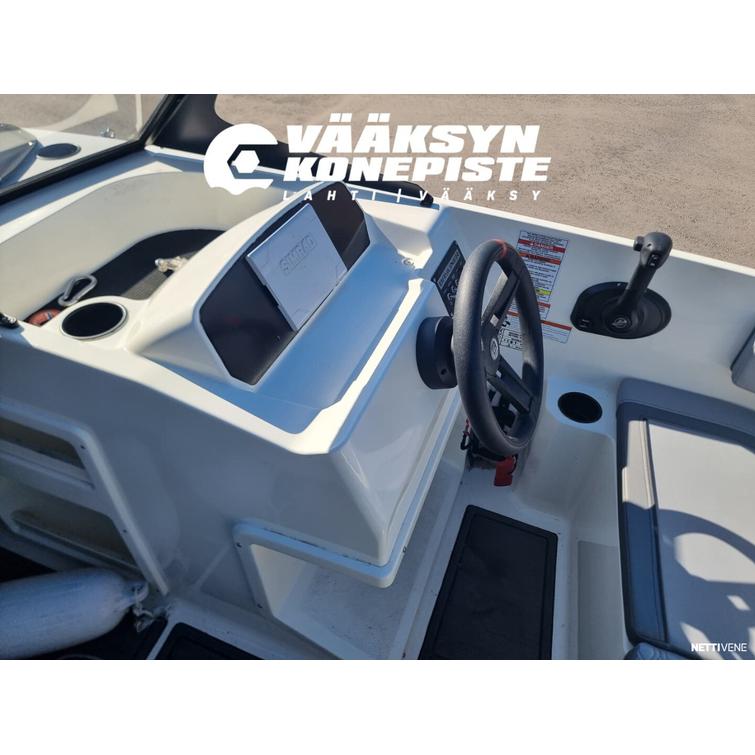 Bayliner Muu malli M17 + Mercury F80