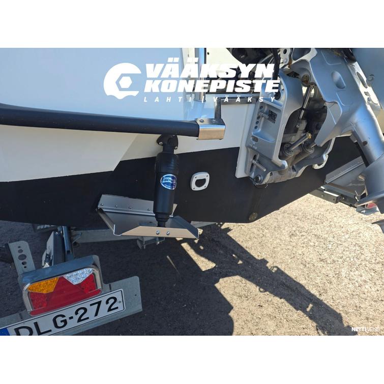 AMT 210 DC + Honda BF200