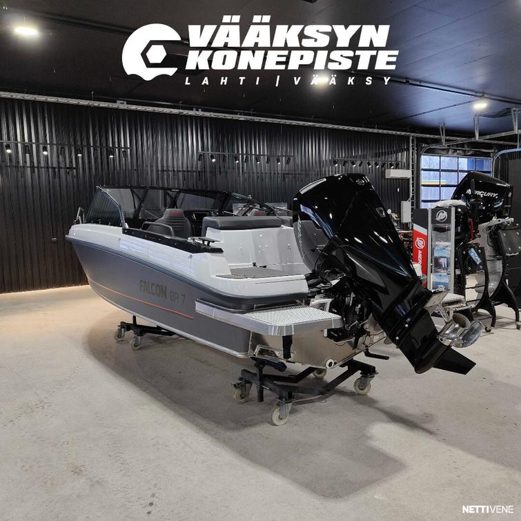 Falcon BR 7 + Mercury F200 V6 DTS