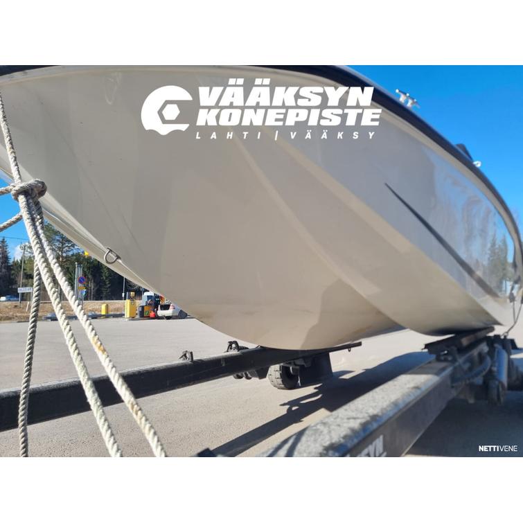 Bayliner Muu malli M17 + Mercury F80