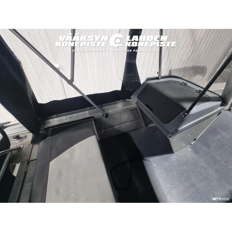 Buster S2 + Yamaha F30