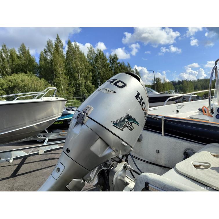 Suvi 4900 S Uno + Honda BF40