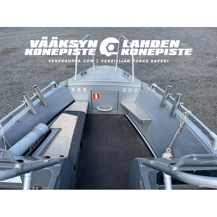 Buster XL + Yamaha F80 BETL