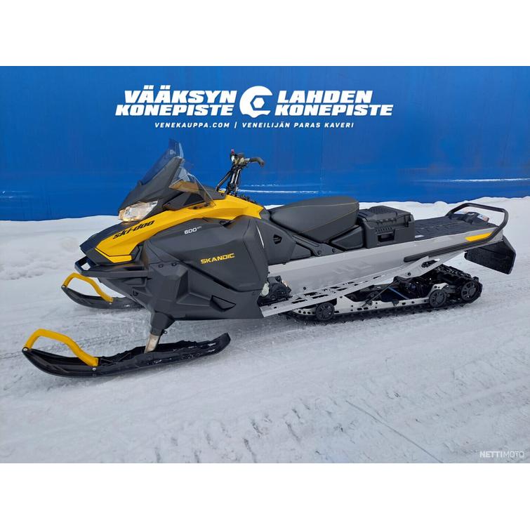 Ski-Doo Skandic SPORT 600 EFI 154"/1.25" Utility WT Electric Start
