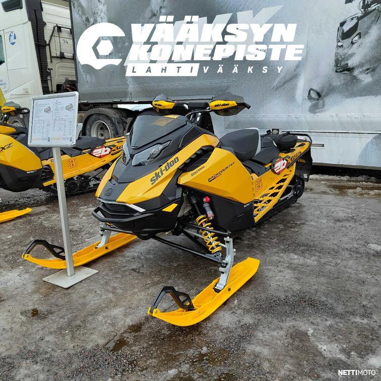Ski-Doo Backcountry X-RS 850 E-TEC Turbo R with WIS