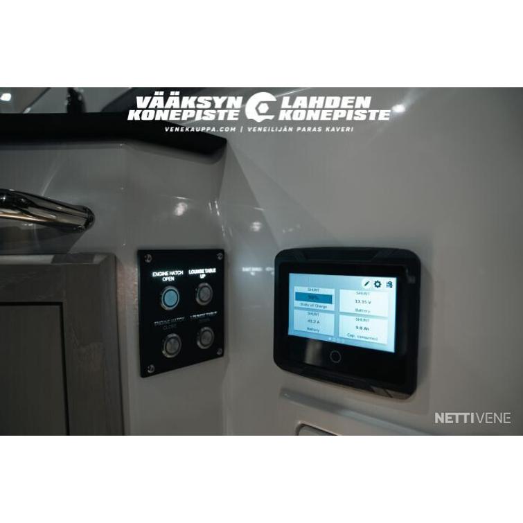 Aquador 400 HT + Mercury Diesel 270 HP V6
