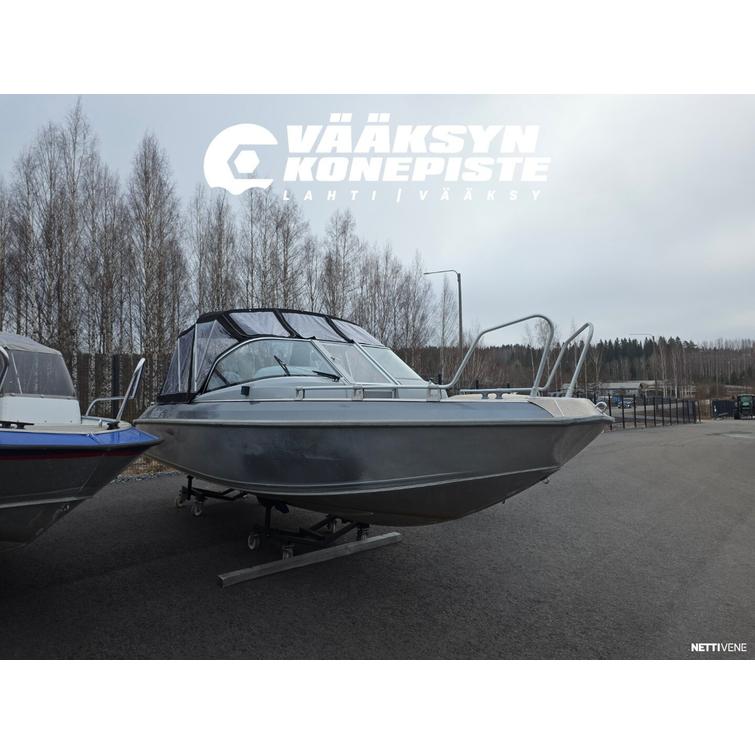 Buster XXL + Yamaha 115A