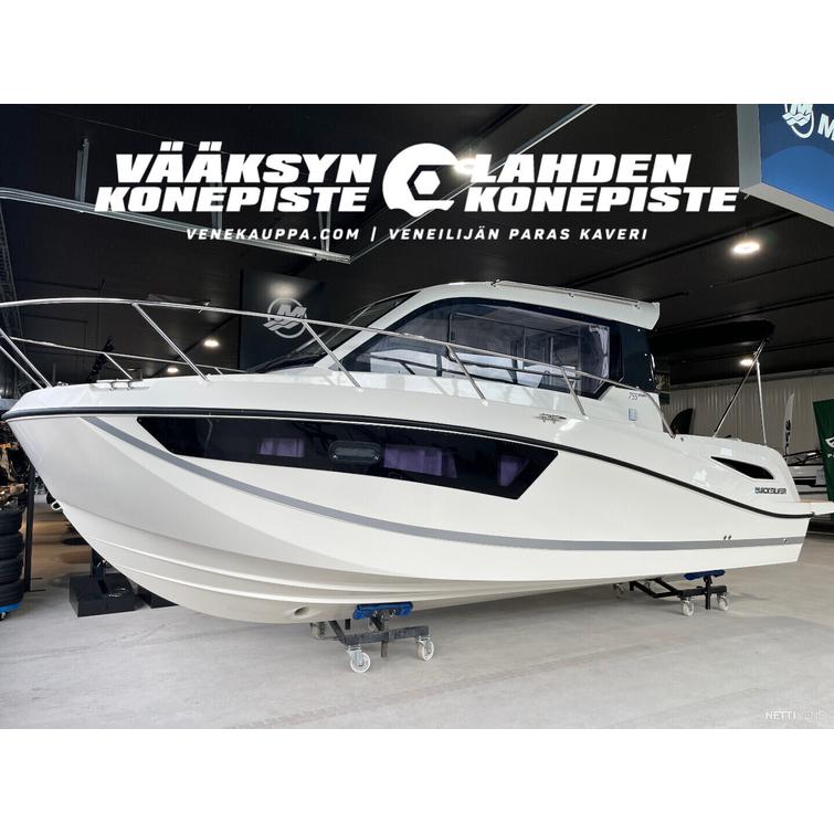 Quicksilver Activ 755 Weekend + Mercury F225 XL V6