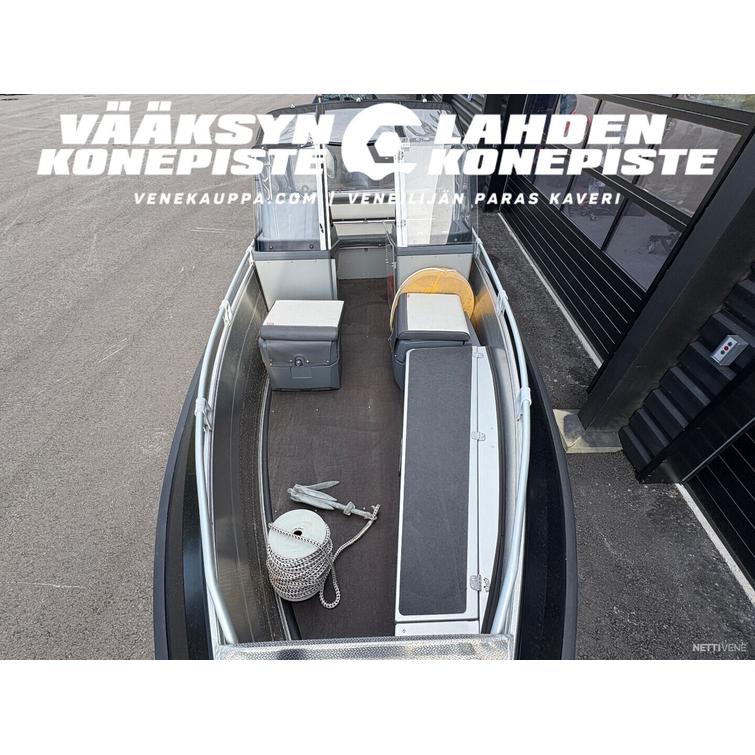 Buster M2 + Yamaha F40 FETL