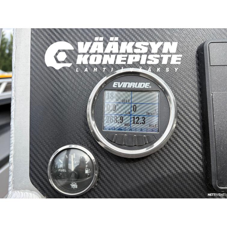 UMS 655DC TUNA + Evinrude E-Tec 115