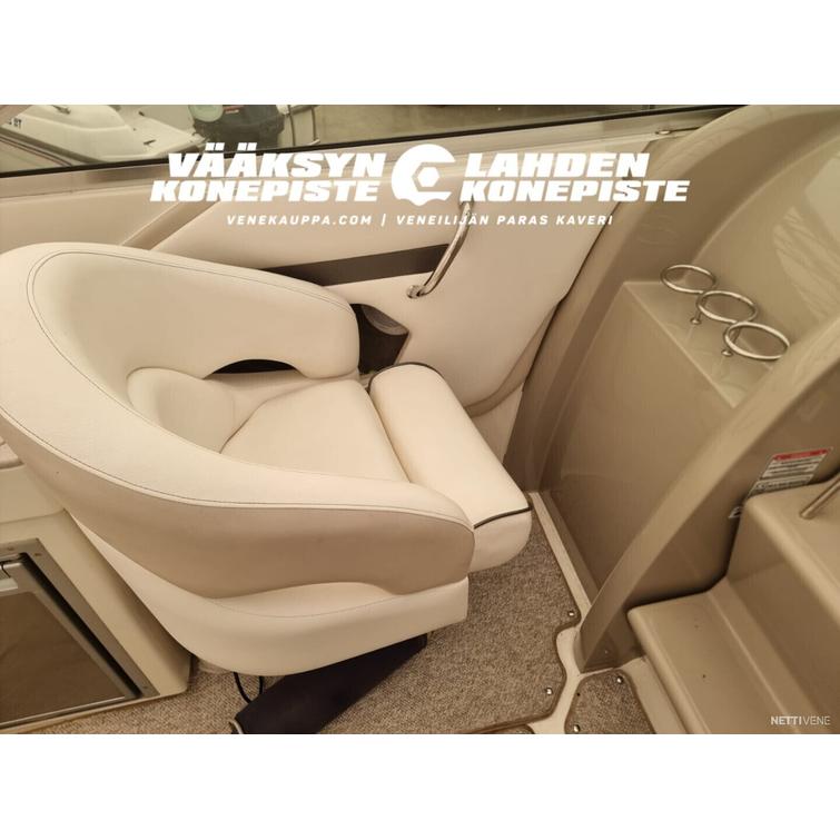 Sea Ray 235 Weekender + MerCruiser 4.3