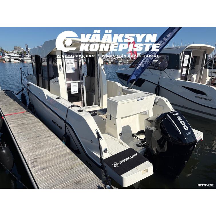 Quicksilver Captur 705 Pilothouse + Mercury F200 XL EFI DTS V6