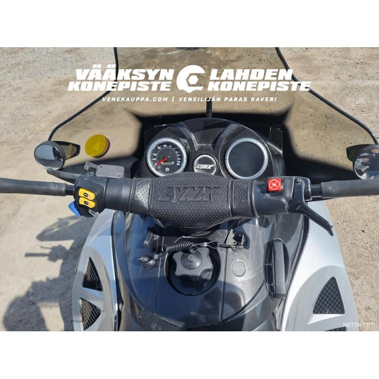 Lynx Adventure LX 550