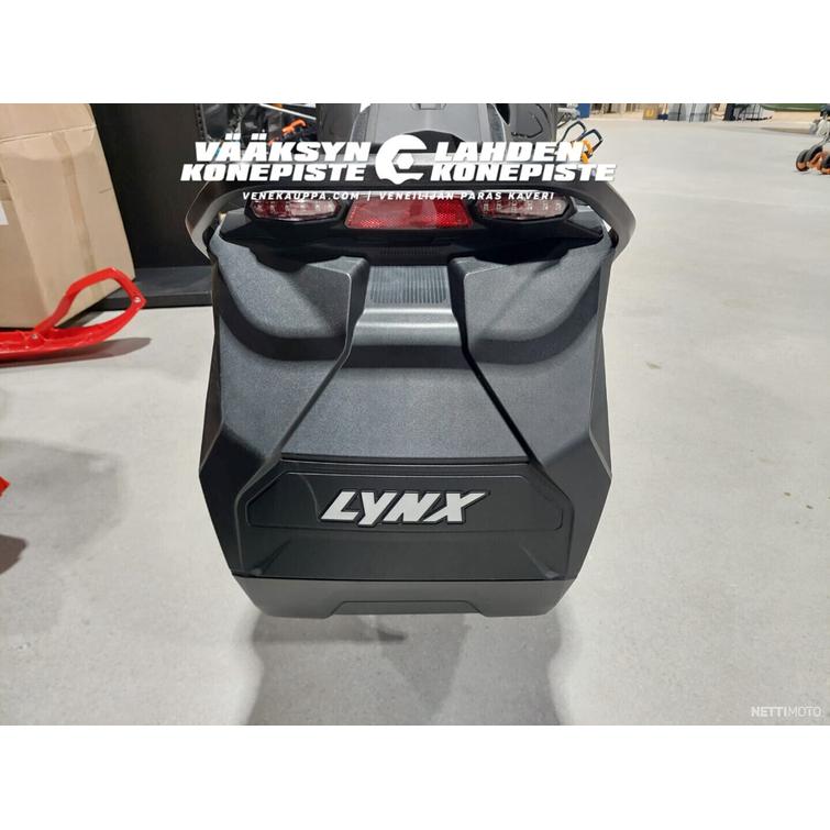 Lynx Rave 10.25" näytöllä