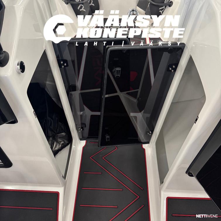 Finnmaster Husky R7 + Mercury F200 XL DS V6