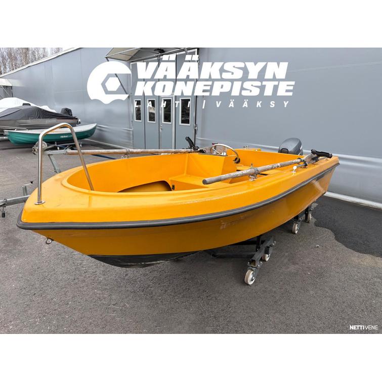 Vator 15 R + Yamaha F15