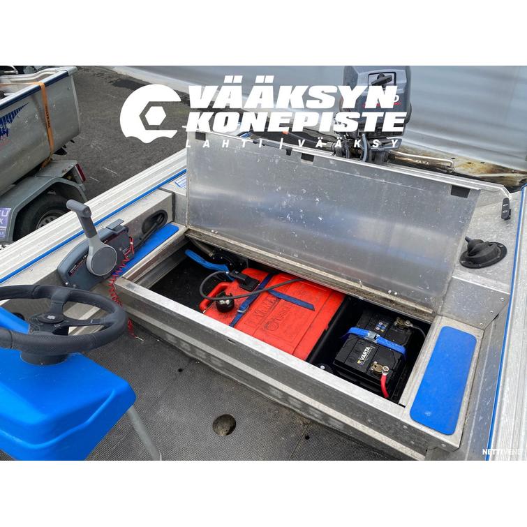 Buster XSR + Yamaha F20