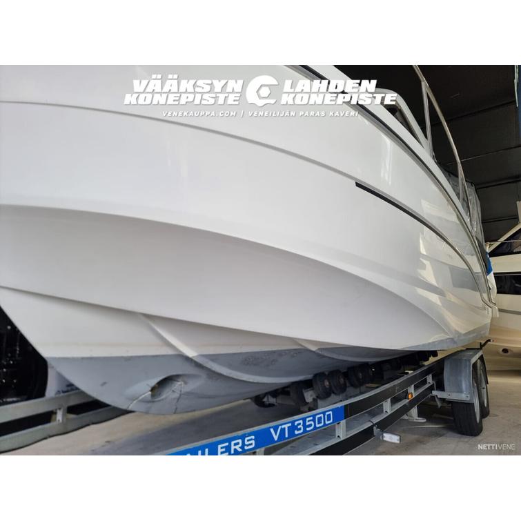 Beneteau Antares 8 + Yamaha F225