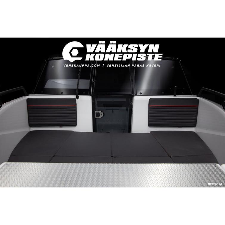 Falcon BRs 7 + Mercury F150