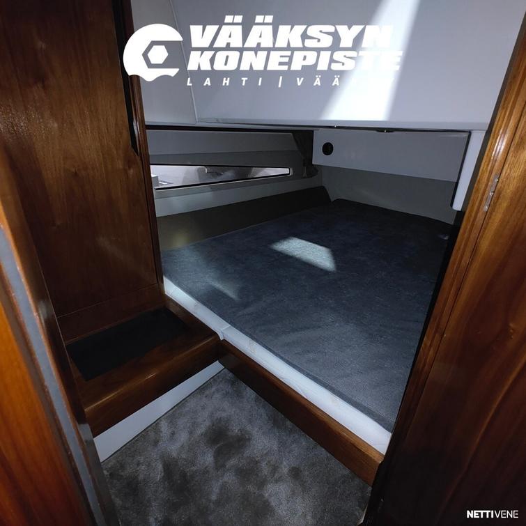 Aquador 300 HT + Mercury F200 V6 CW