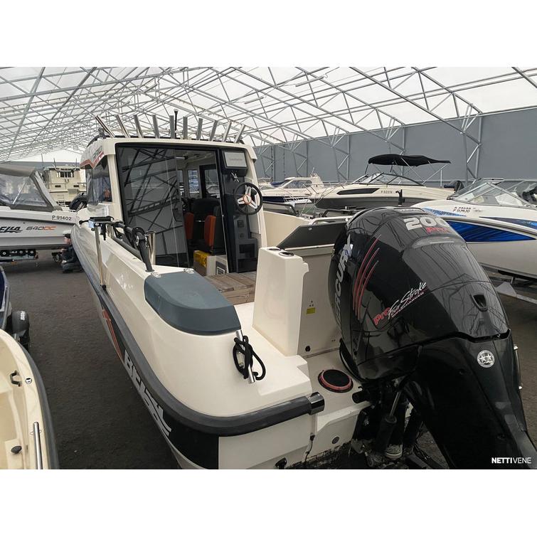 Bella RAID 700 + Mercury F200