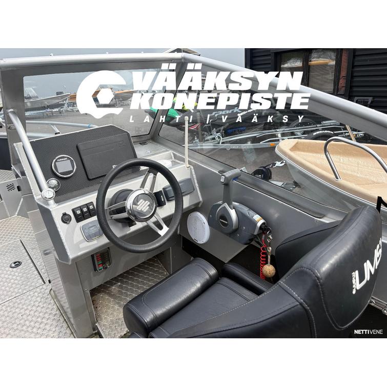 UMS 655DC TUNA + Evinrude E-Tec 115