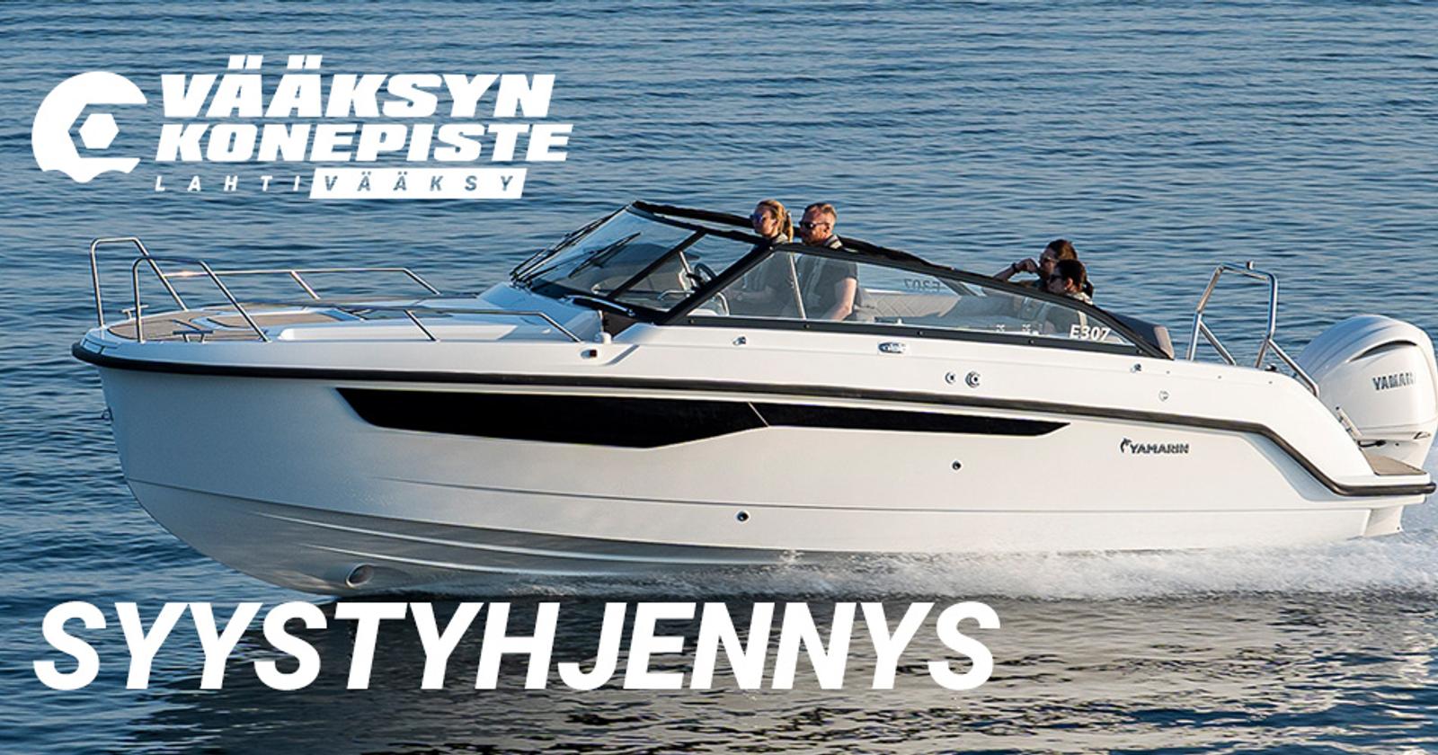 Yamarin-veneet V&auml;&auml;ksyn Konepiste - Yamarin 80 DC daycruiser laiturissa