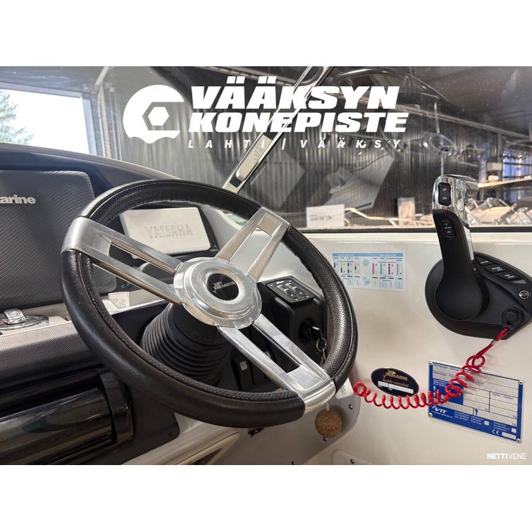 Yamarin 80 DC + Yamaha F300 V6