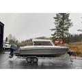 Buster Cabin  + Yamaha F200