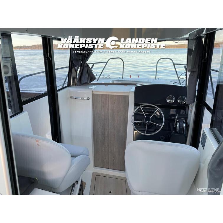 Quicksilver Captur 705 Pilothouse + Mercury F150 XL