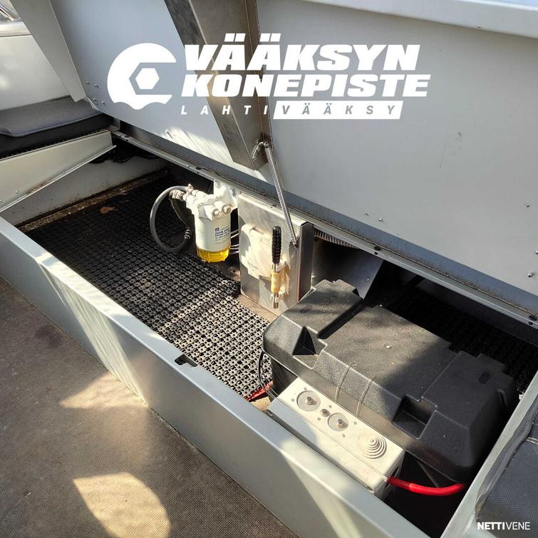 Buster XXL + Yamaha F150 DETL