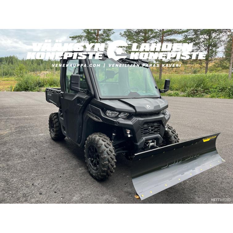 Can-Am Traxter XU HD9, T1b yli 60 km/h + BRP Premium-hyttipaketti