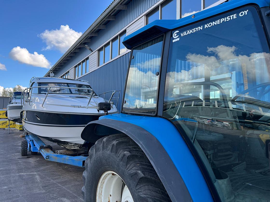 Vääksyn Konepiste veneiden talvisäilytys
