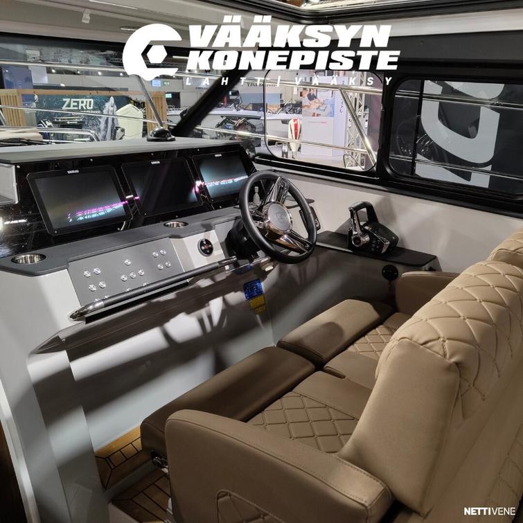 Aquador 300 HT + Mercury F200 V6 CW