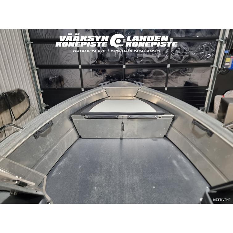 Buster S2 + Yamaha F30