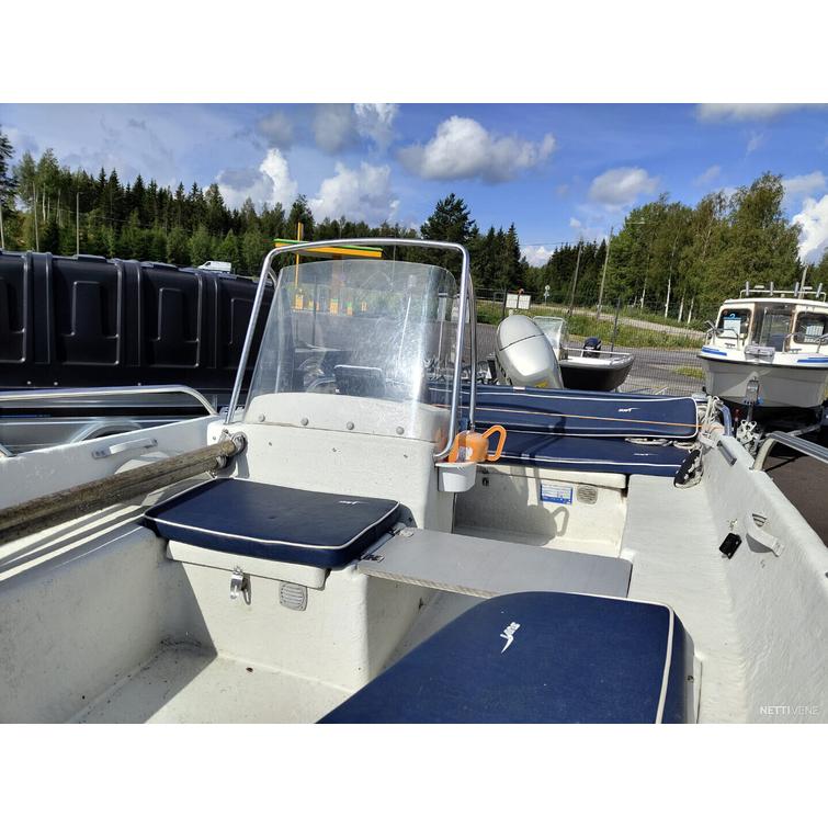 Suvi 4900 S Uno + Honda BF40