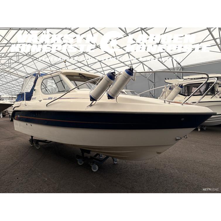 Bella 652 + MerCruiser 3.0